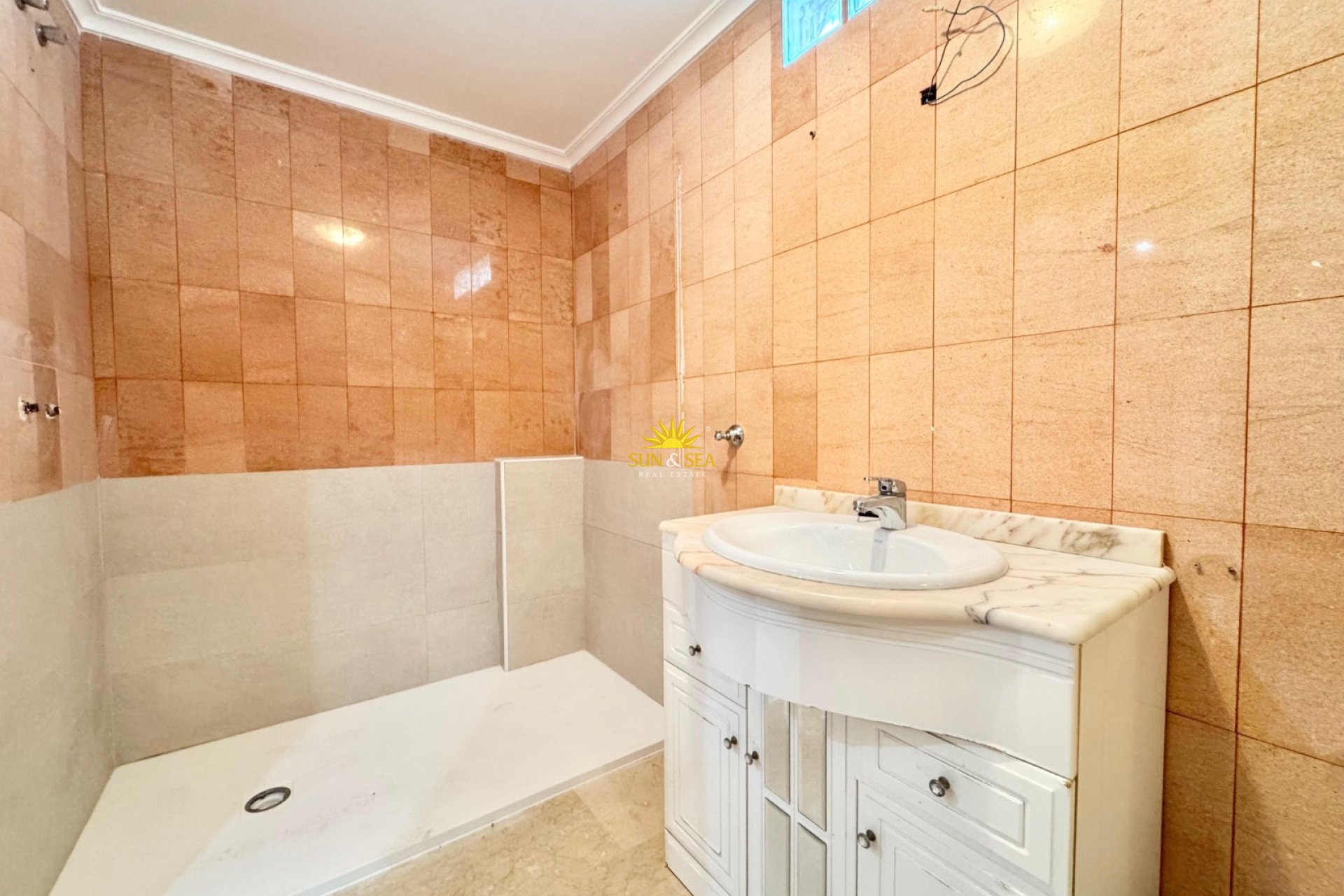 Alquiler a largo plazo - Apartamento - Albatera