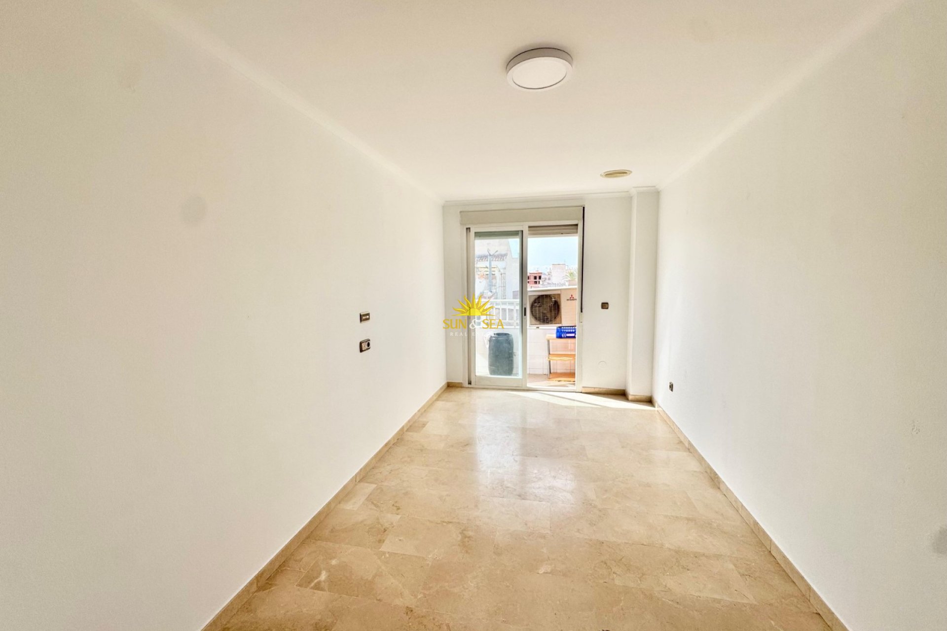 Alquiler a largo plazo - Apartamento - Albatera