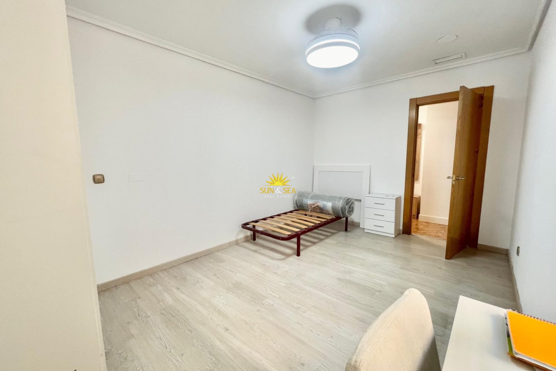 Alquiler a largo plazo - Apartamento - Albatera