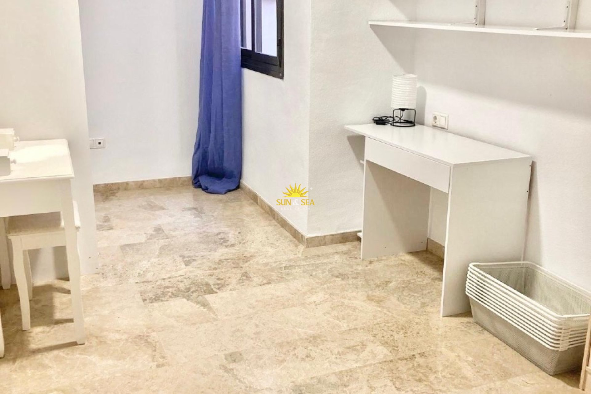 Alquiler a largo plazo - Apartamento - Alicante (Alacant)