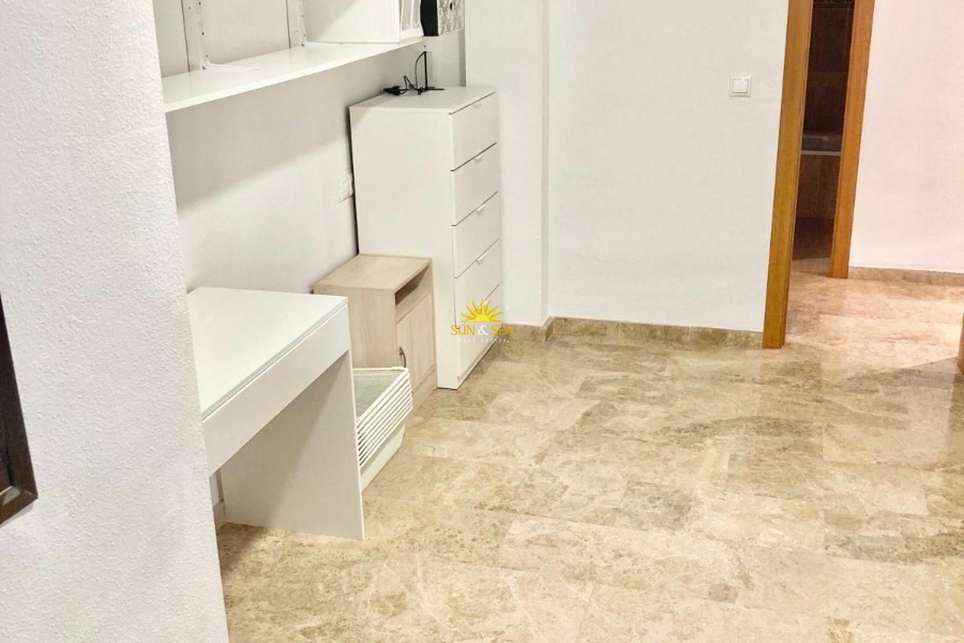 Alquiler a largo plazo - Apartamento - Alicante (Alacant)