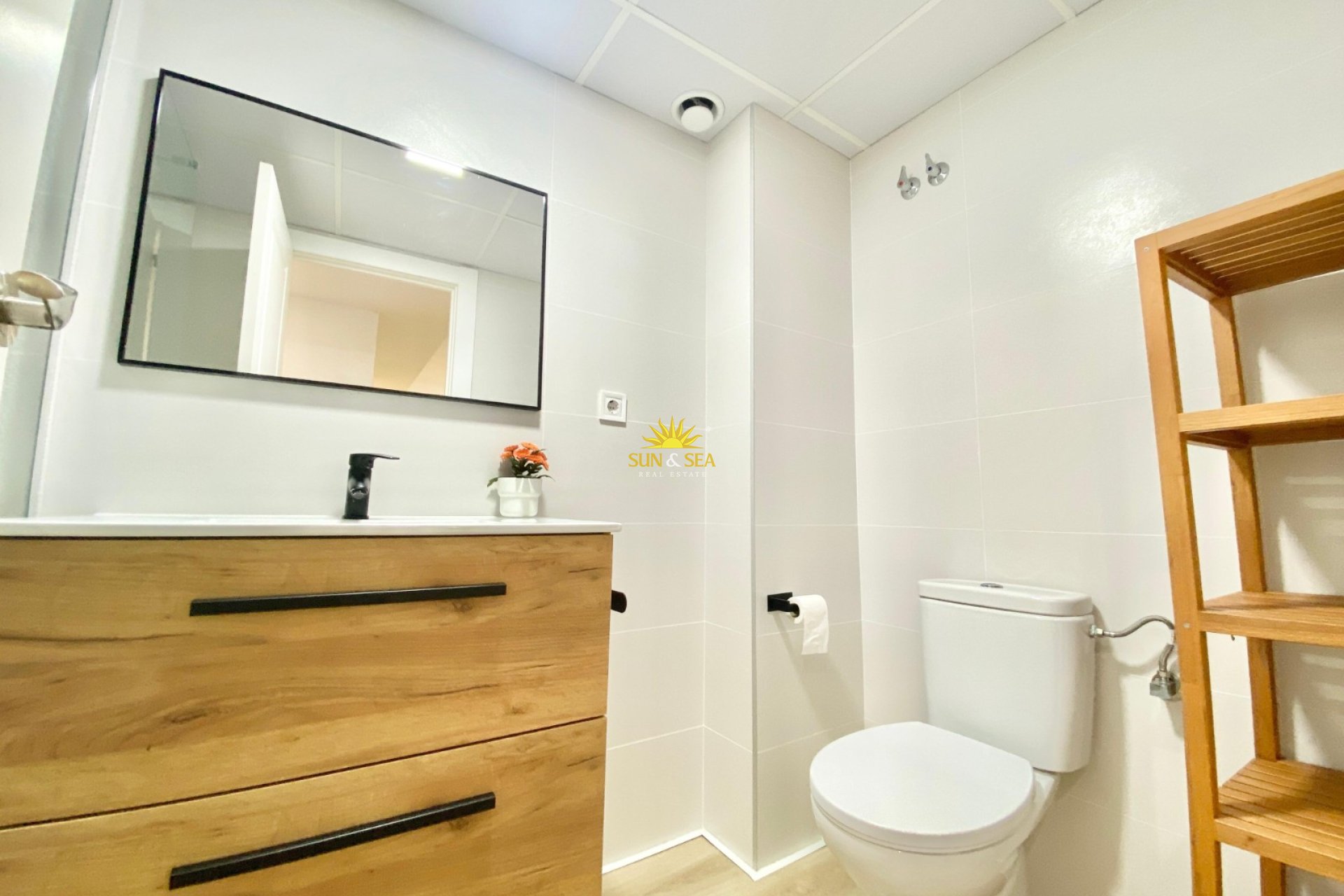 Alquiler a largo plazo - Apartamento - Alicante (Alacant)