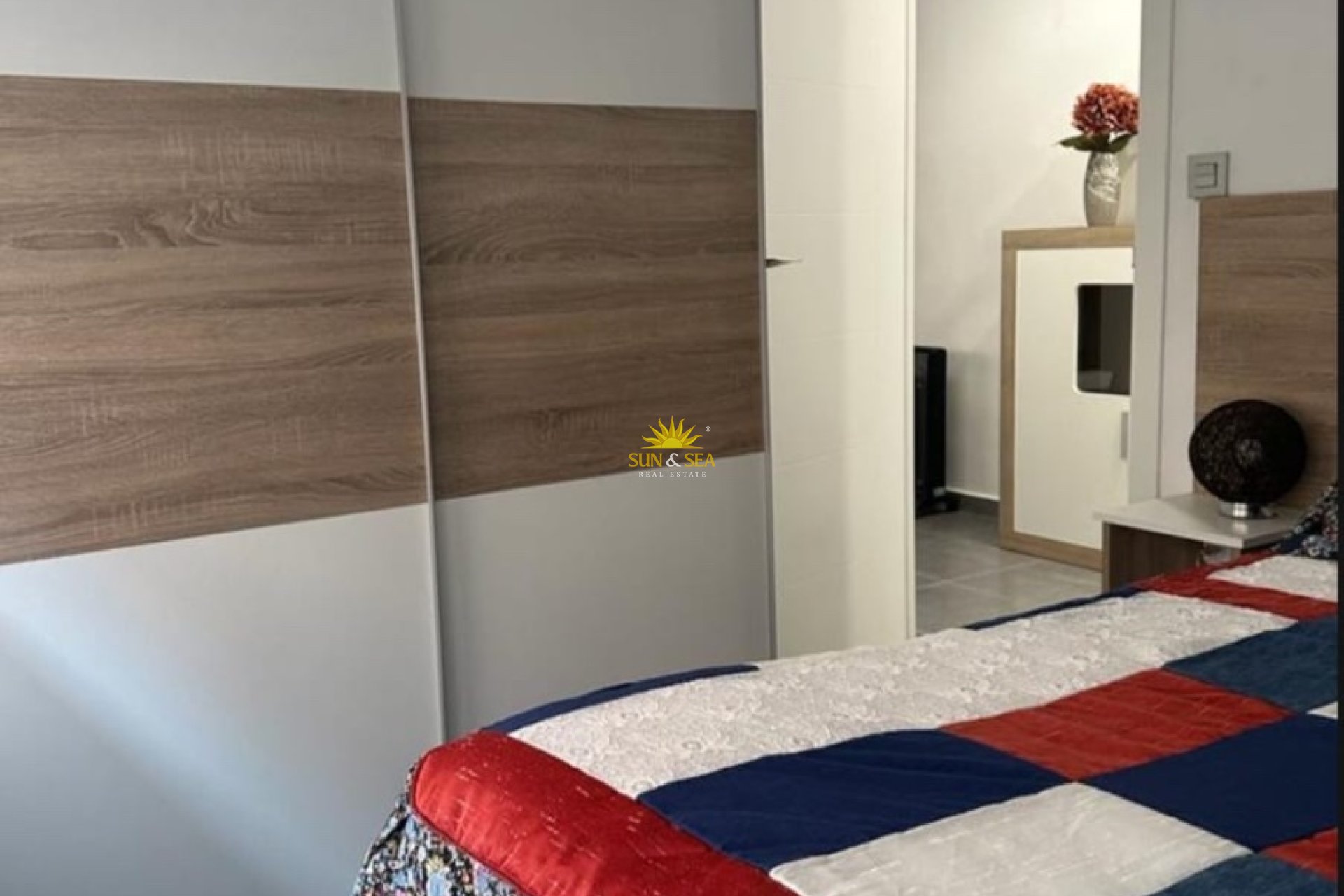 Alquiler a largo plazo - Apartamento - Alicante (Alacant)