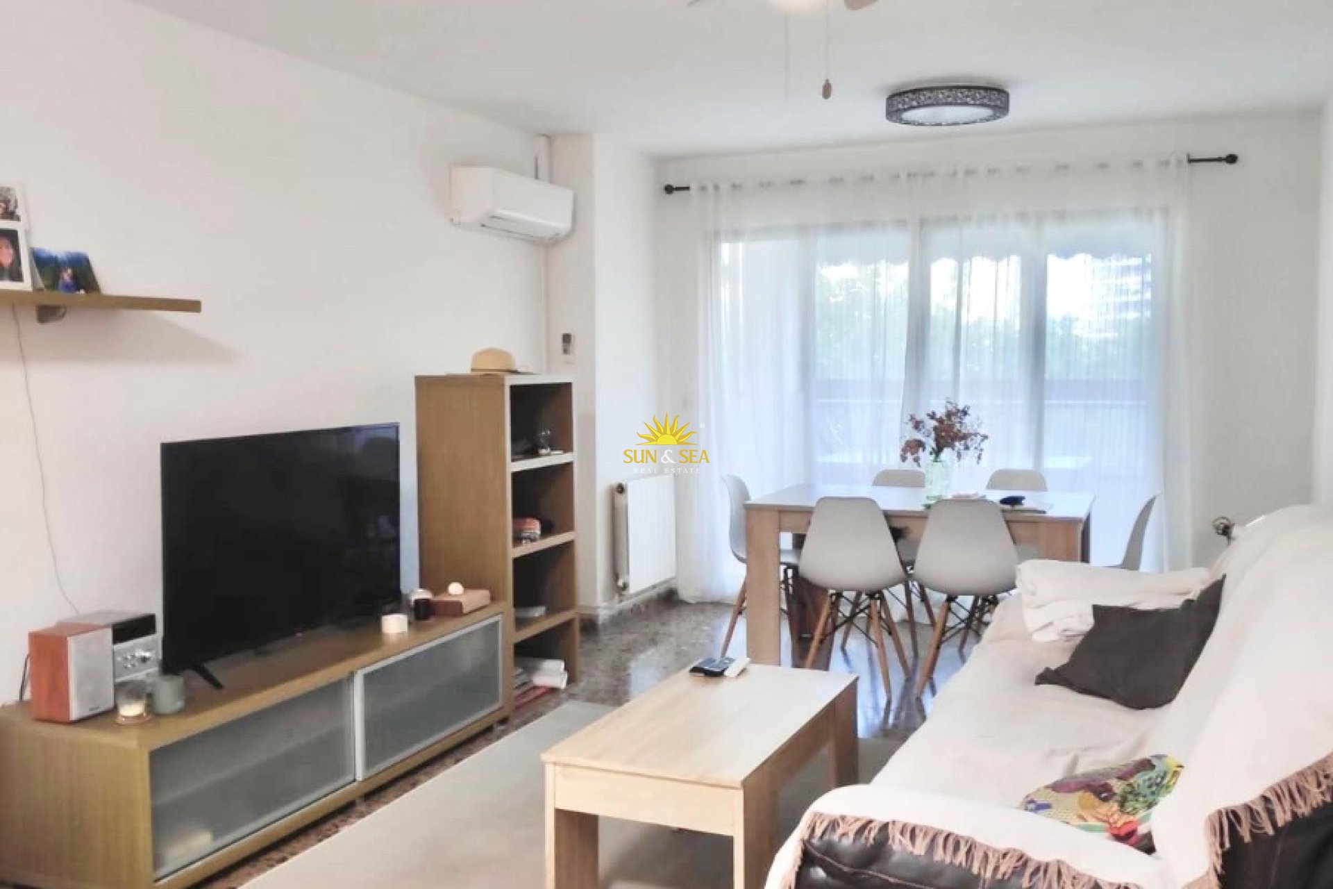 Alquiler a largo plazo - Apartamento - Alicante (Alacant)