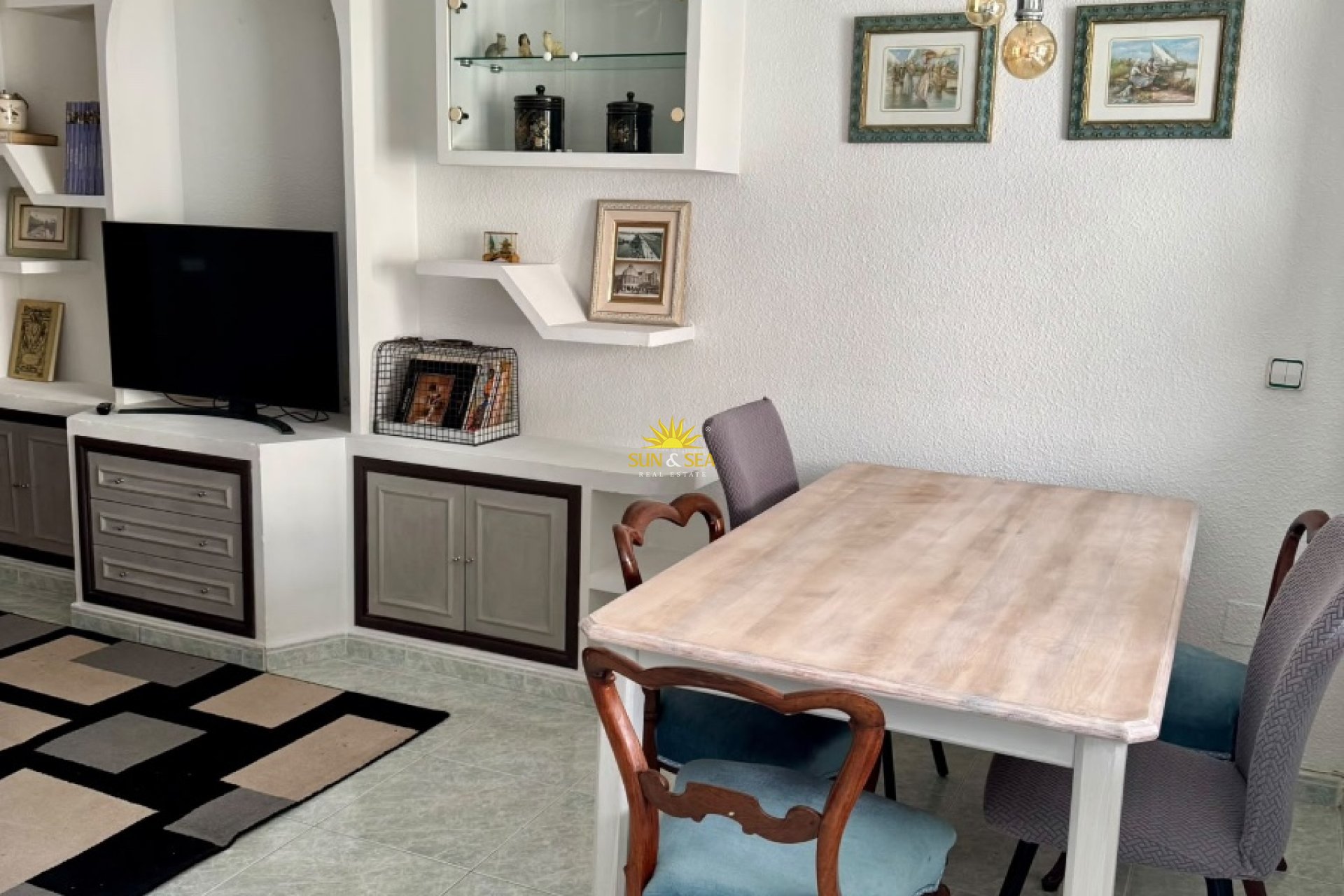 Alquiler a largo plazo - Apartamento - Alicante (Alacant)