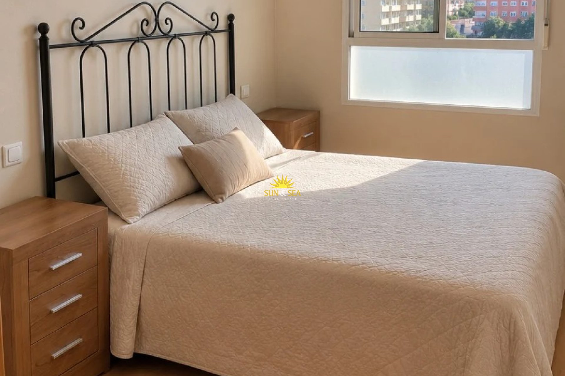 Alquiler a largo plazo - Apartamento - Alicante (Alacant)