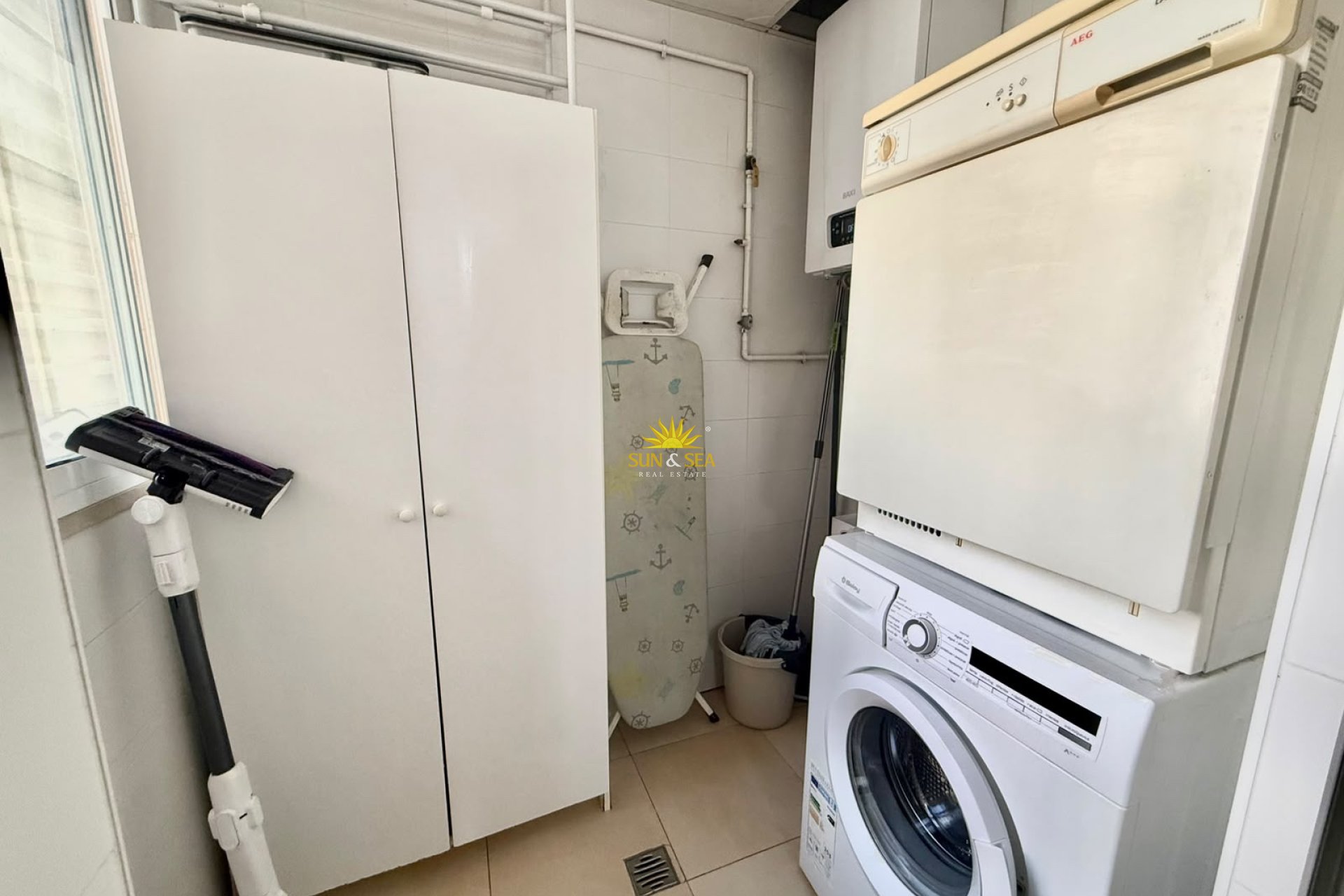 Alquiler a largo plazo - Apartamento - Alicante (Alacant)