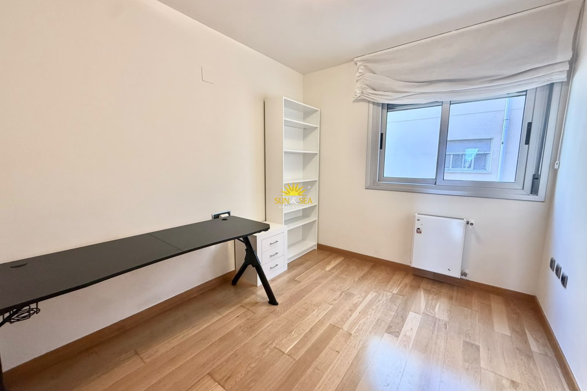 Alquiler a largo plazo - Apartamento - Alicante (Alacant)