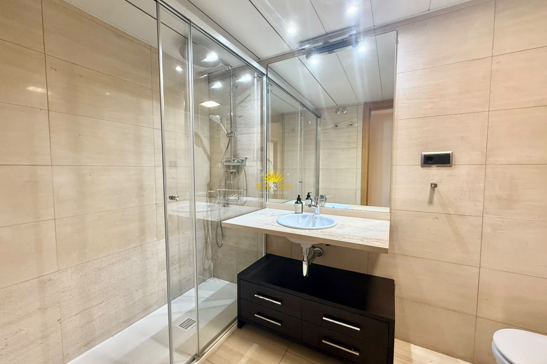 Alquiler a largo plazo - Apartamento - Alicante (Alacant)
