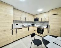 Alquiler a largo plazo - Apartamento - Alicante - Carolinas Altas