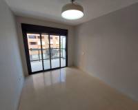 Alquiler a largo plazo - Apartamento - Alicante - Carolinas Altas
