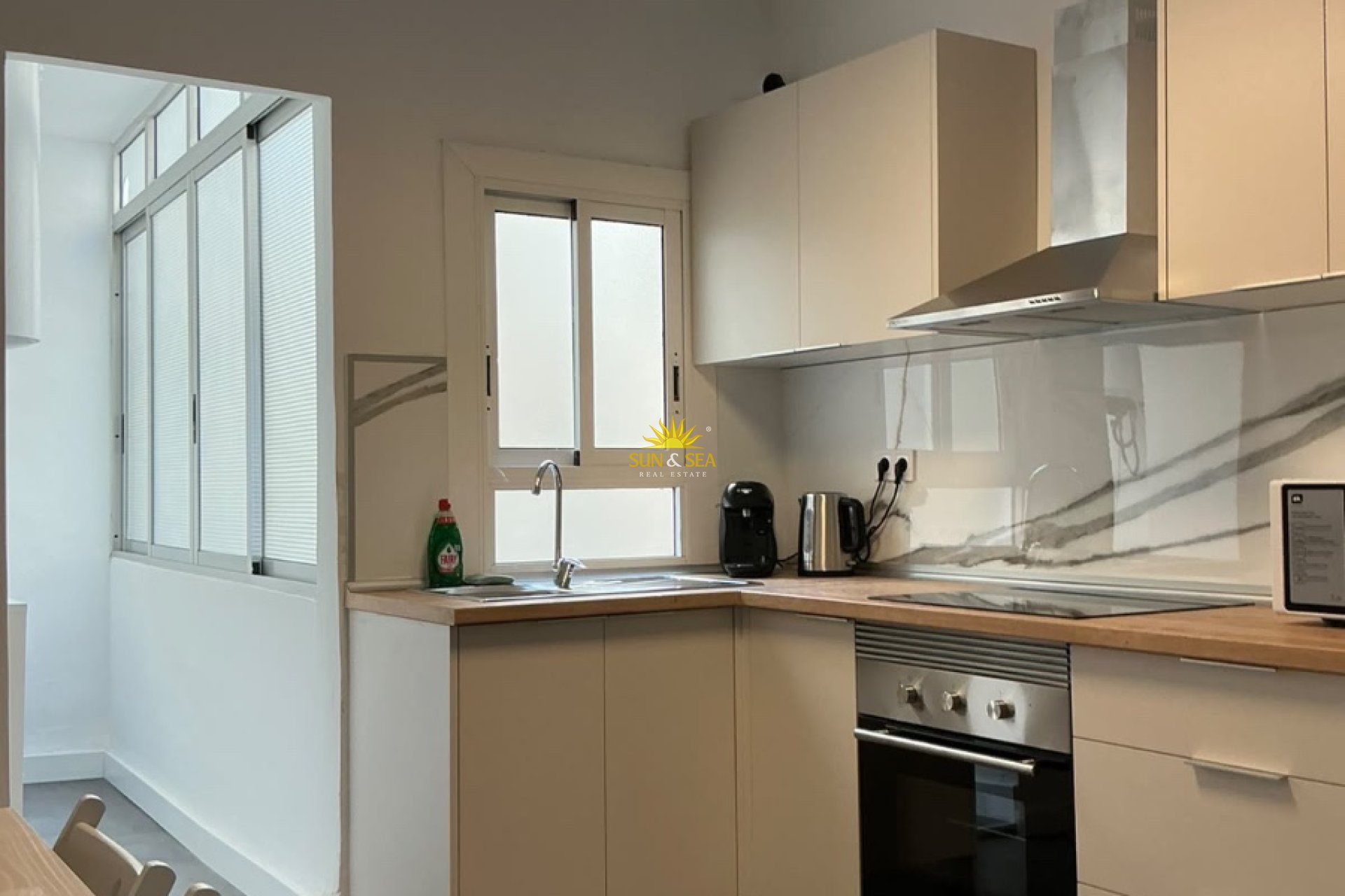 Alquiler a largo plazo - Apartamento - Alicante - Carolinas Altas