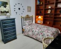 Alquiler a largo plazo - Apartamento - Alicante - Centro