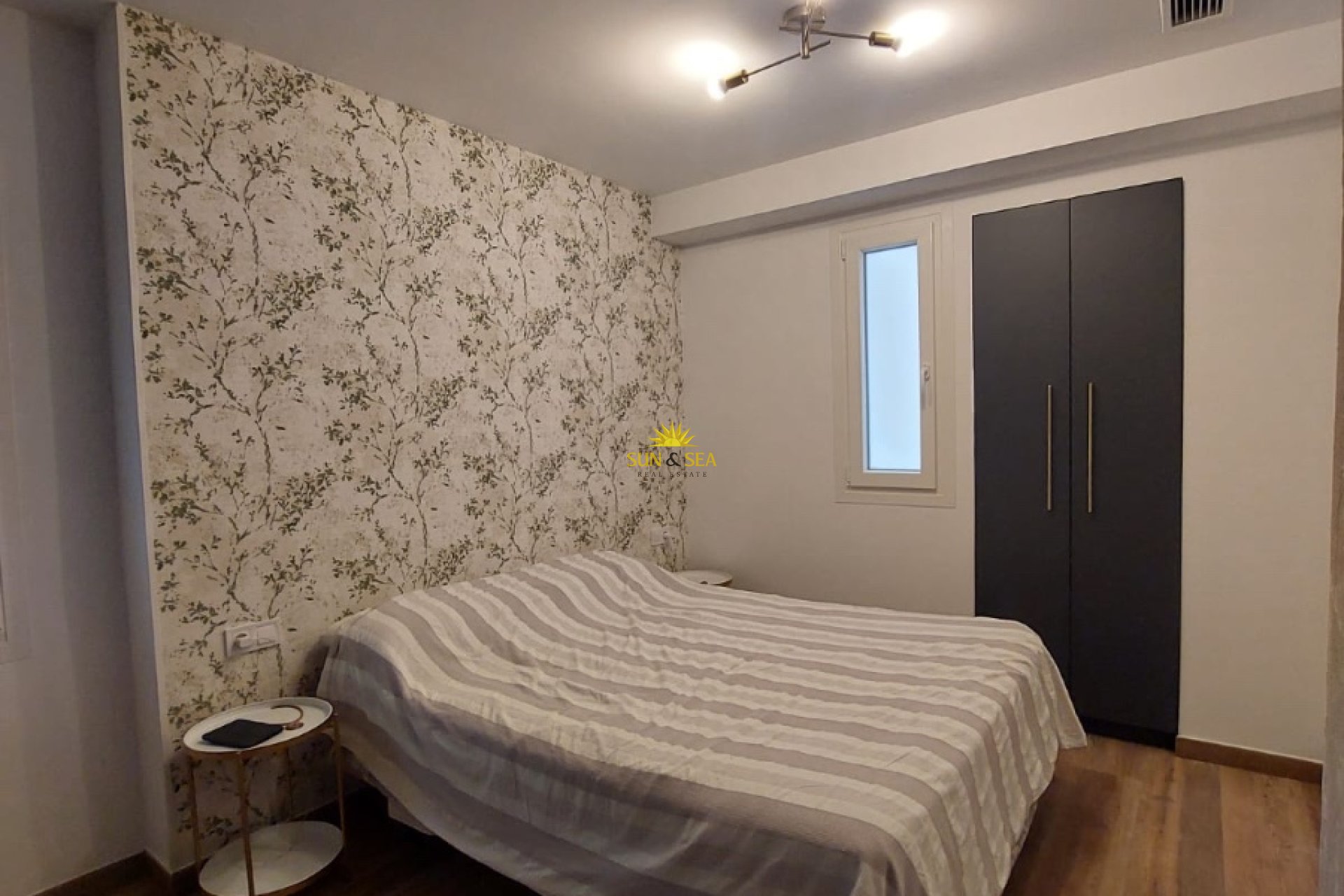 Alquiler a largo plazo - Apartamento - Alicante - Centro