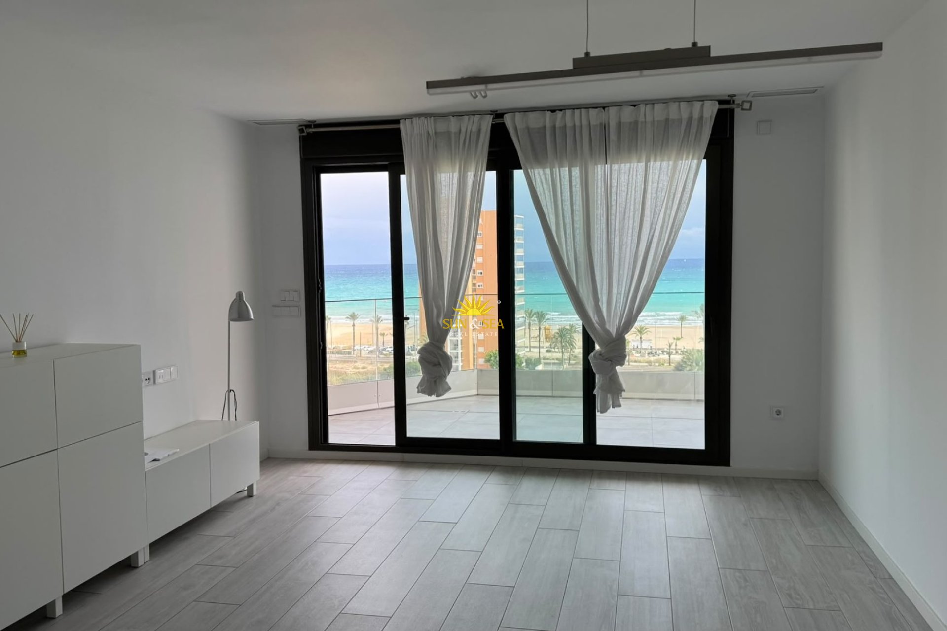Alquiler a largo plazo - Apartamento - Alicante - Playa San Juan