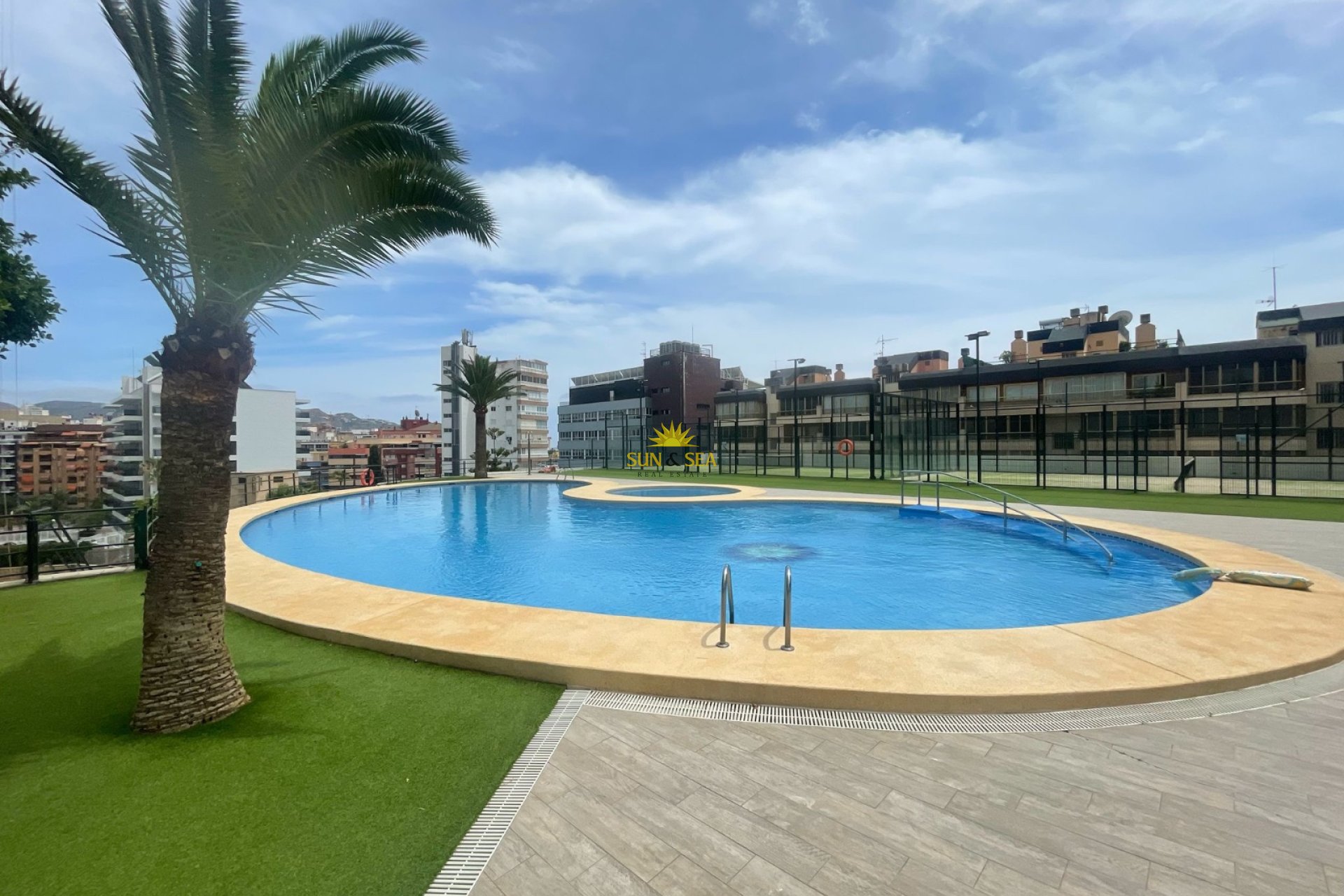 Alquiler a largo plazo - Apartamento - Benidorm - Playa Poniente