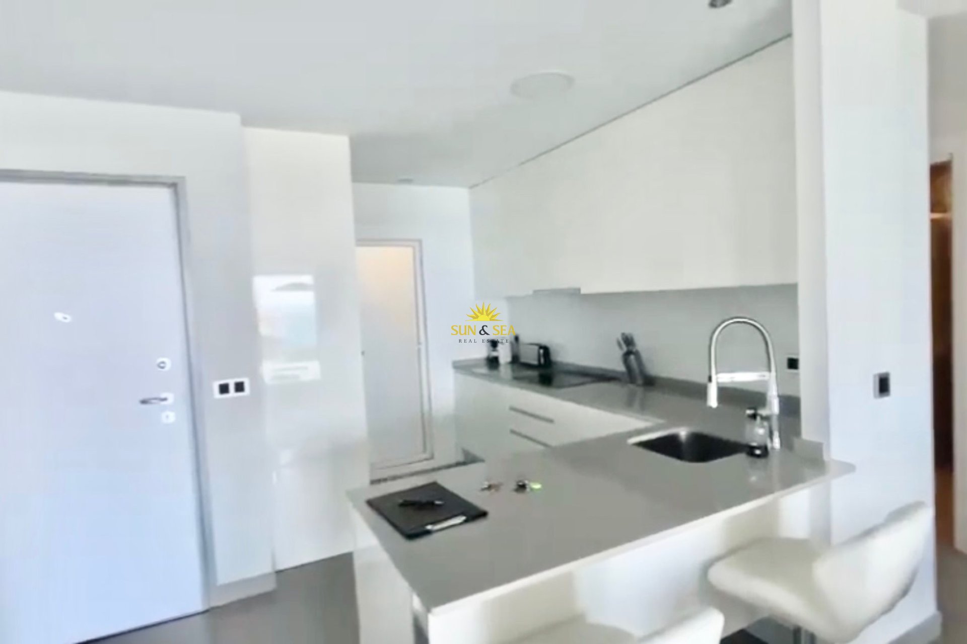 Alquiler a largo plazo - Apartamento - Benidorm - Playa Poniente