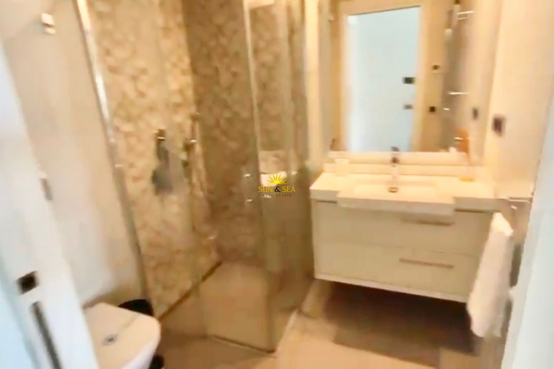 Alquiler a largo plazo - Apartamento - Benidorm - Playa Poniente