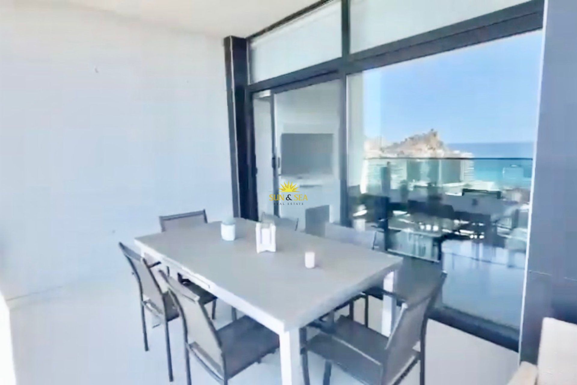 Alquiler a largo plazo - Apartamento - Benidorm - Playa Poniente