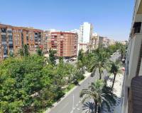 Alquiler a largo plazo - Apartamento - Cartagena - Ensanche