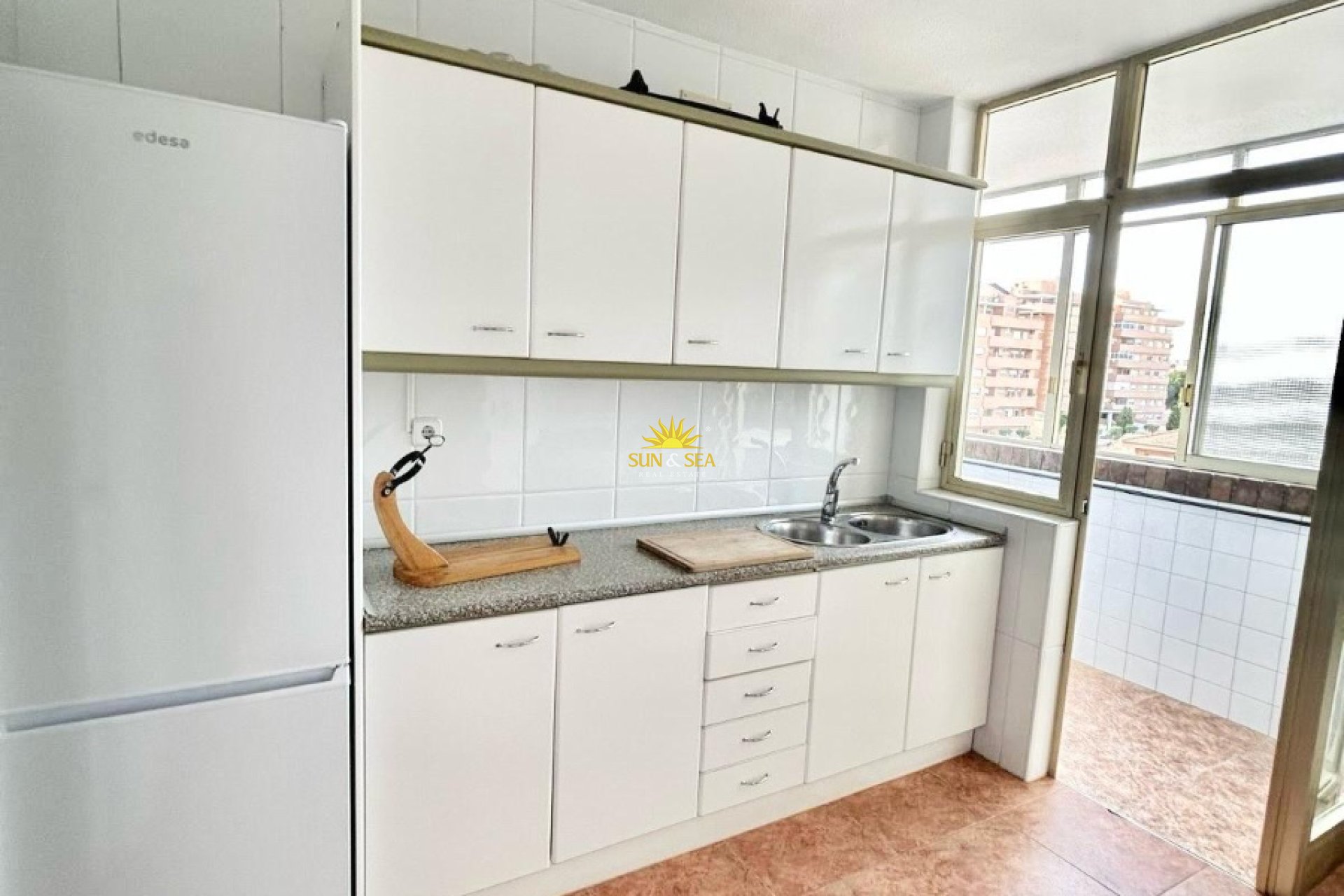 Alquiler a largo plazo - Apartamento - Cartagena - Ensanche