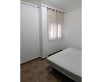 Alquiler a largo plazo - Apartamento - Cox