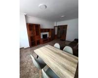 Alquiler a largo plazo - Apartamento - Cox