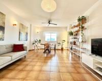 Alquiler a largo plazo - Apartamento - Denia - Puerto