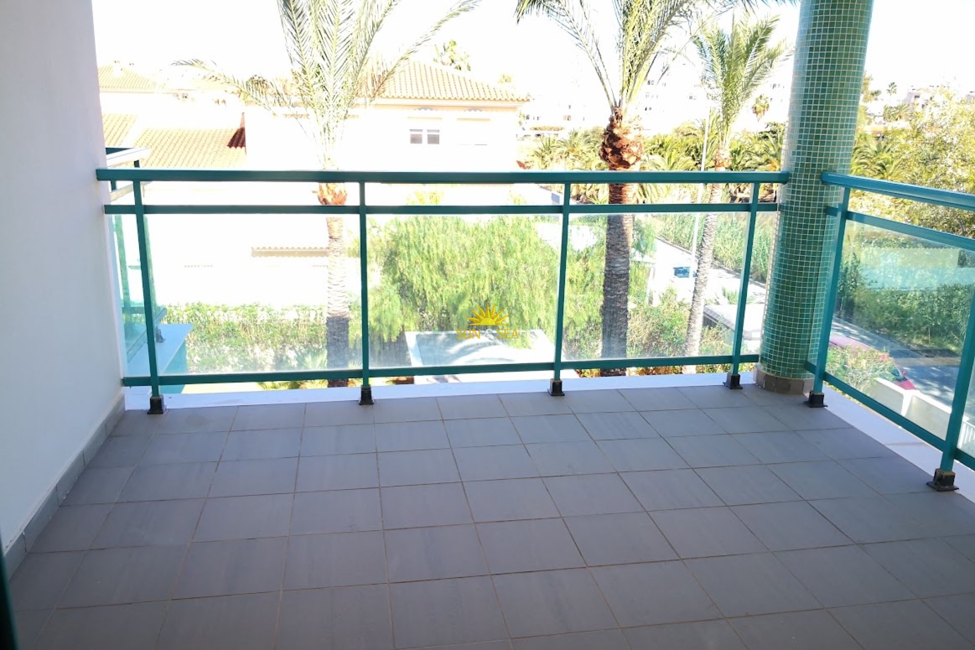 Alquiler a largo plazo - Apartamento - Denia