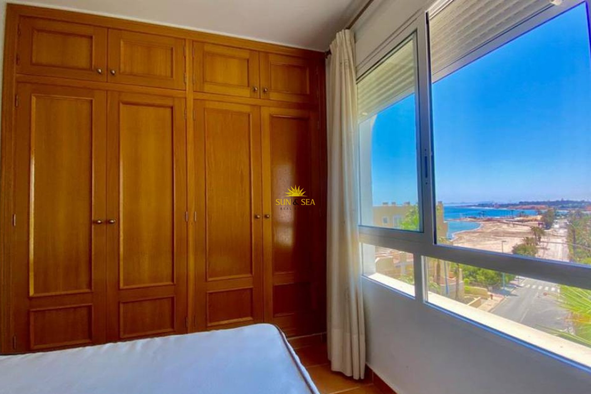 Alquiler a largo plazo - Apartamento - Orihuela Costa - Aguamarina