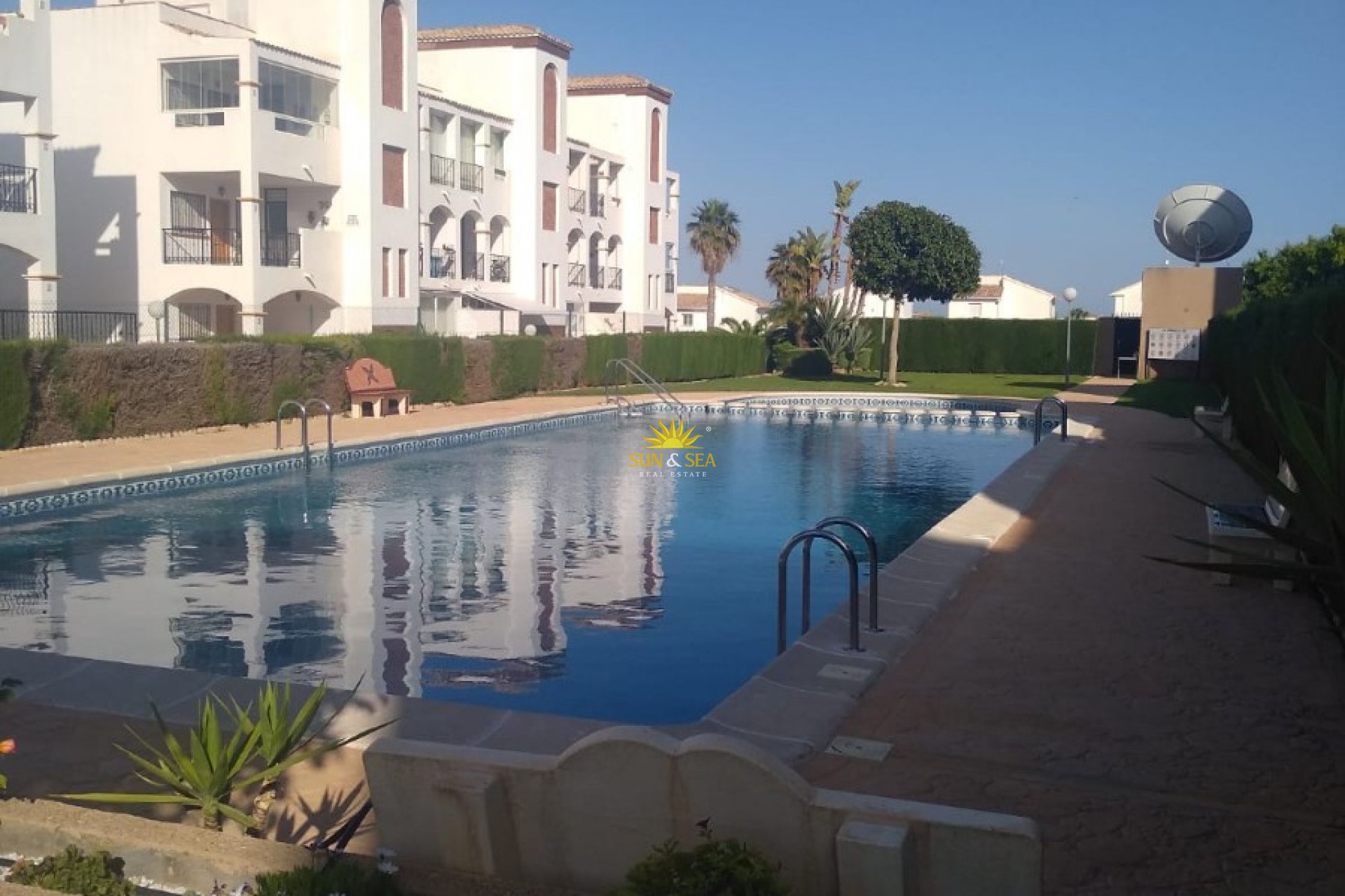 Alquiler a largo plazo - Apartamento - Orihuela Costa - La Florida