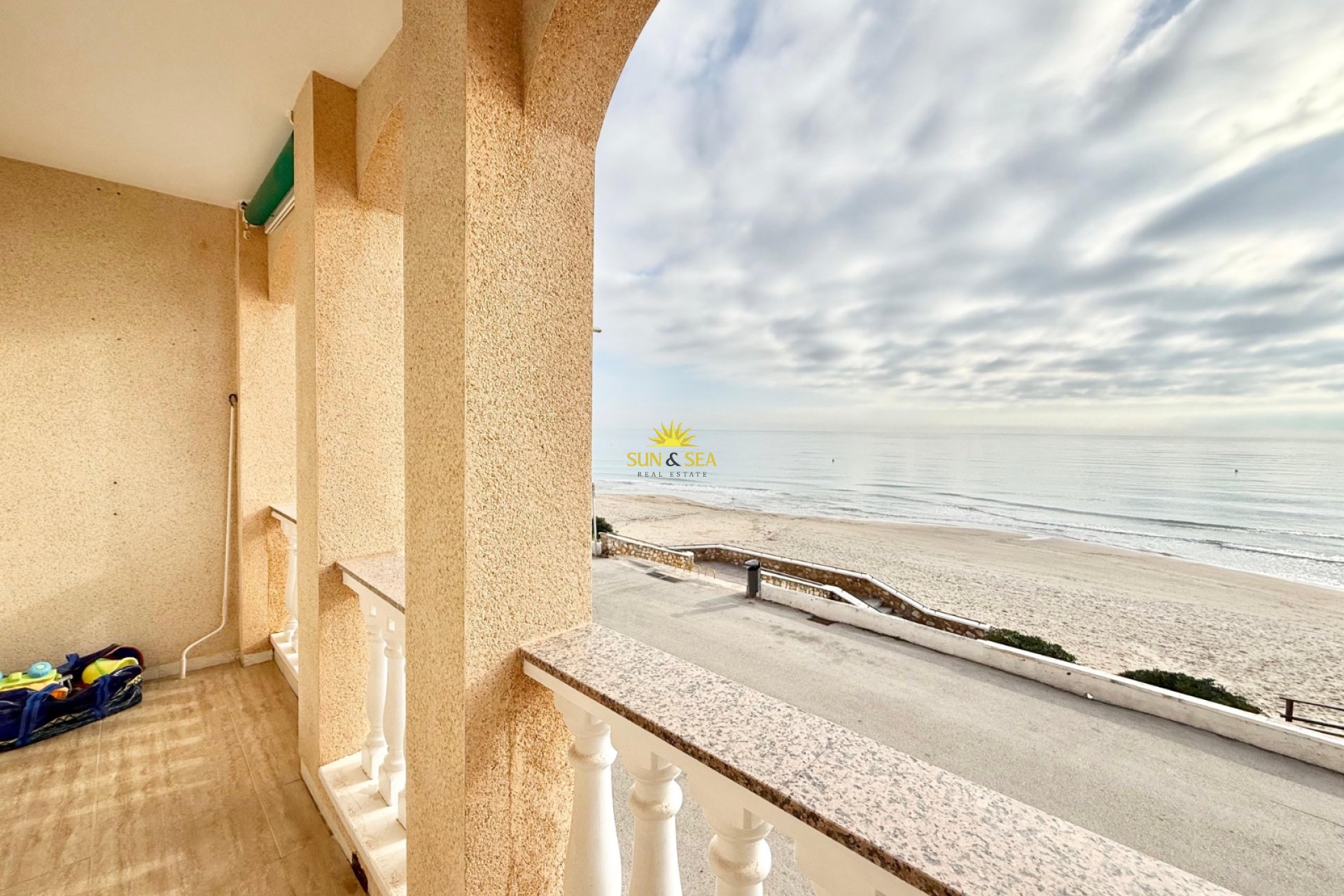 Alquiler a largo plazo - Apartamento - Pilar de la Horadada - Mil Palmeras