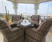 Alquiler a largo plazo - Apartamento - San Cayetano - La Torre Golf