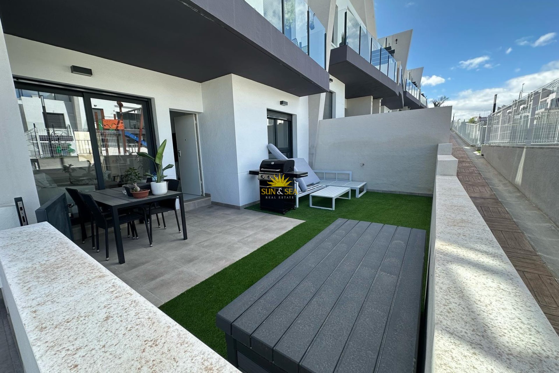 Alquiler a largo plazo - Apartamento - San Miguel de Salinas