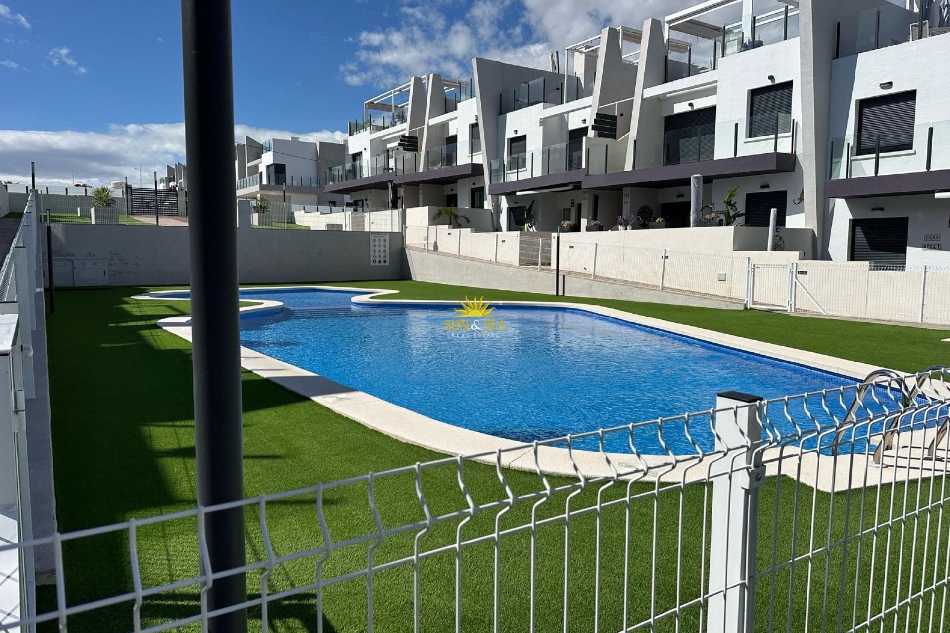 Alquiler a largo plazo - Apartamento - San Miguel de Salinas