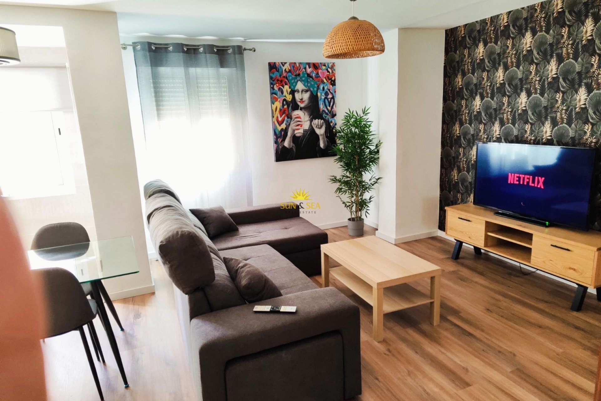 Alquiler a largo plazo - Apartamento - Santa Pola - Centro