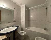 Alquiler a largo plazo - Apartamento - Torrevieja - Centro