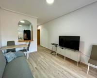 Alquiler a largo plazo - Apartamento - Torrevieja - Centro