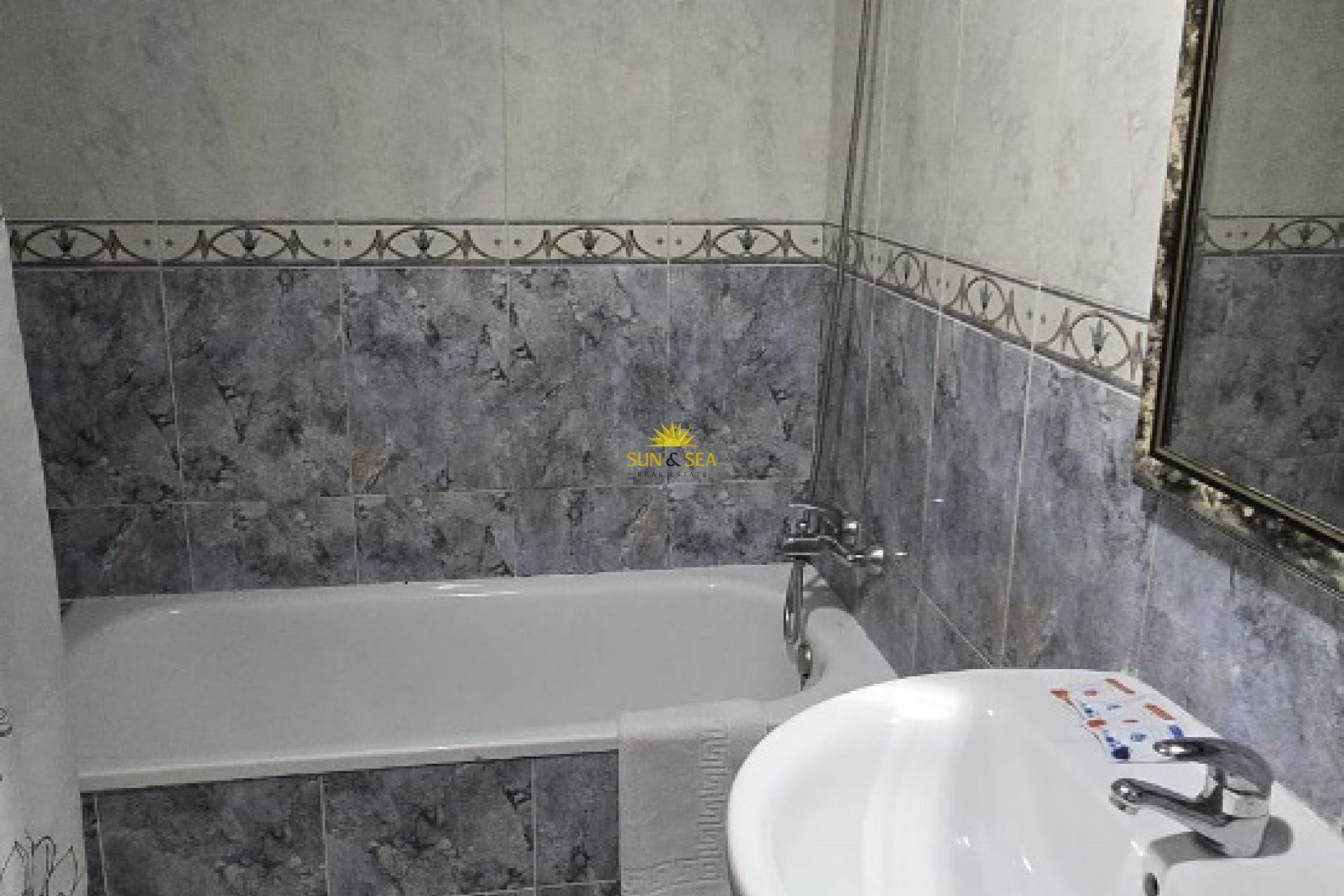 Alquiler a largo plazo - Apartamento - Torrevieja - Centro