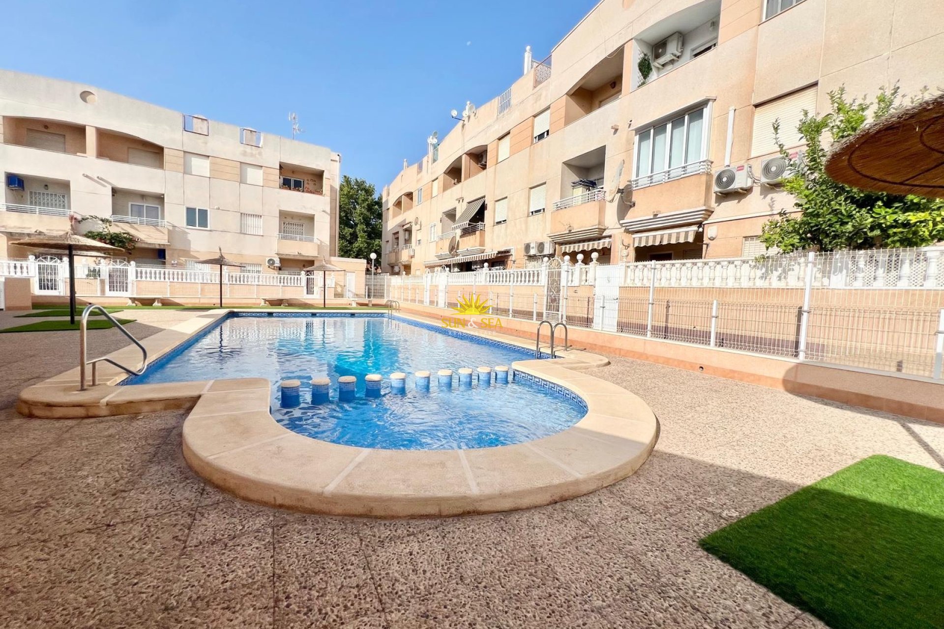 Alquiler a largo plazo - Apartamento - Torrevieja - Centro
