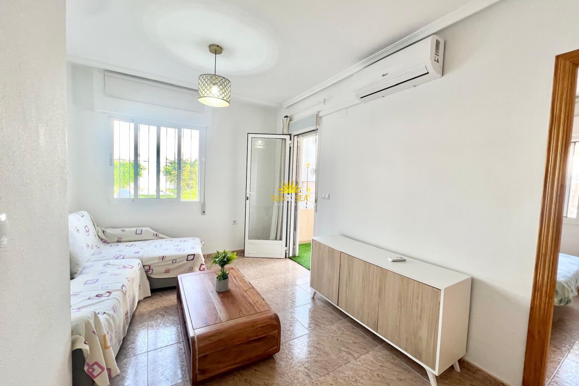 Alquiler a largo plazo - Apartamento - Torrevieja - Centro