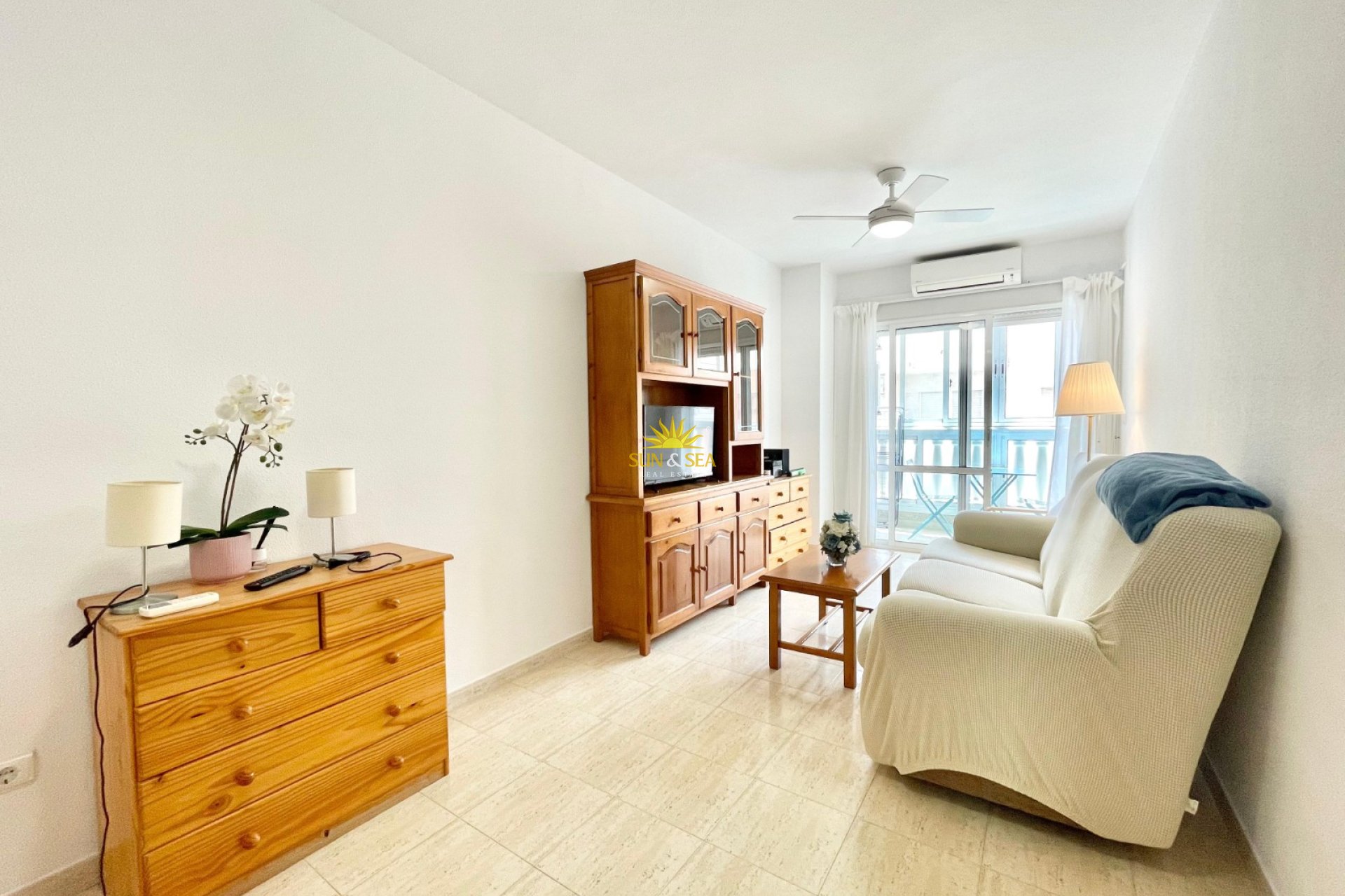 Alquiler a largo plazo - Apartamento - Torrevieja - Centro