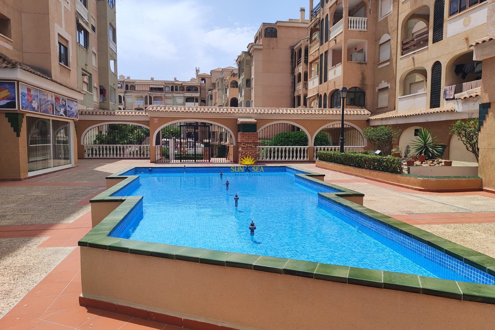 Alquiler a largo plazo - Apartamento - Torrevieja - Centro