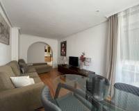 Alquiler a largo plazo - Apartamento - Torrevieja - Centro
