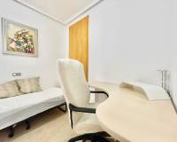 Alquiler a largo plazo - Apartamento - Torrevieja - Centro