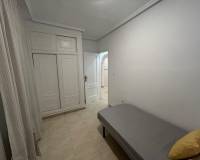 Alquiler a largo plazo - Apartamento - Torrevieja - Centro