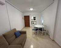 Alquiler a largo plazo - Apartamento - Torrevieja - Centro