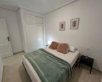 Alquiler a largo plazo - Apartamento - Torrevieja - Centro