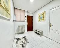 Alquiler a largo plazo - Apartamento - Torrevieja - Centro