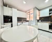 Alquiler a largo plazo - Apartamento - Torrevieja - Centro